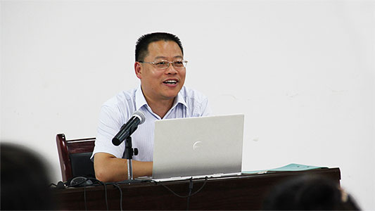 一帆机械邀请公司法律顾问薛律师