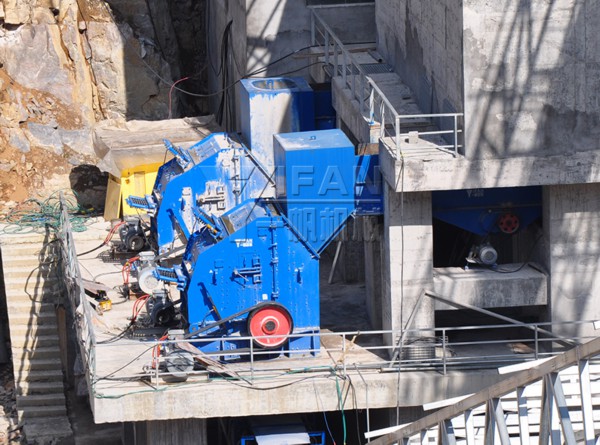 生产线反击式破碎机