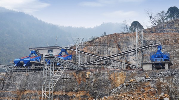 石灰石生产线概貌
