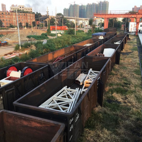 一帆机械发货集装箱