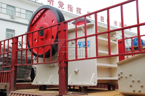 一帆机械颚式破碎机发货