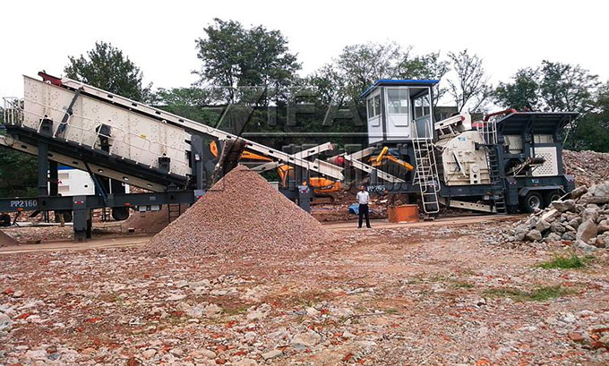 移动破碎站现场