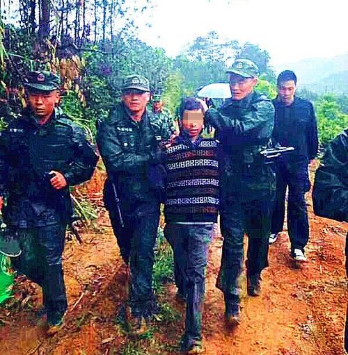 澳门开特马+开奖结果走势和女子持械打砸多辆车与女子持械打砸多辆车视频
